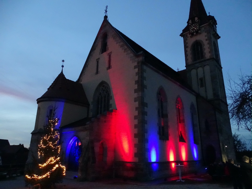 Beleuchtete Kirche