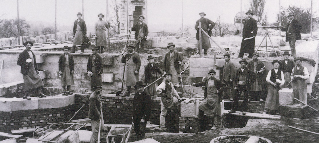 Baustelle der Kirche 1900