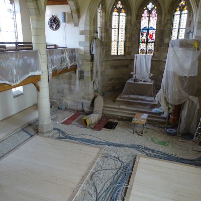 Holzpodeste Im Kirchenschiff